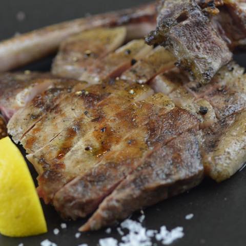 GALLERIA24 | トラットリア クアットロ マーニ82