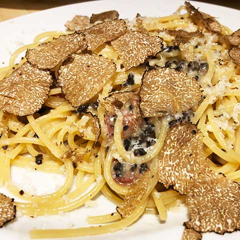 GALLERIA33 | トラットリア クアットロ マーニ82